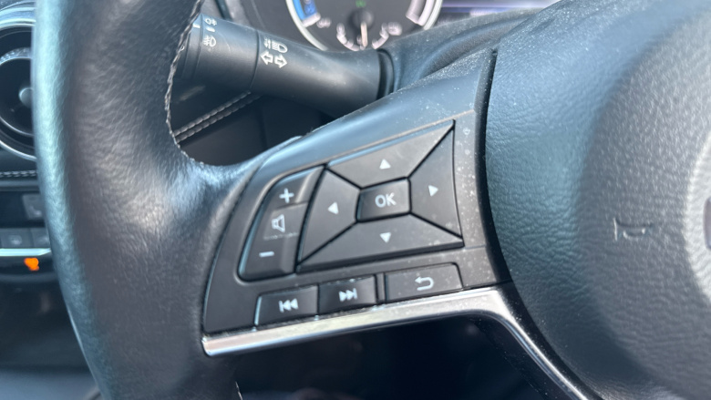 Nissan Juke 1.6 Hybrid Tekna 5dr Auto Hybrid Hatchback